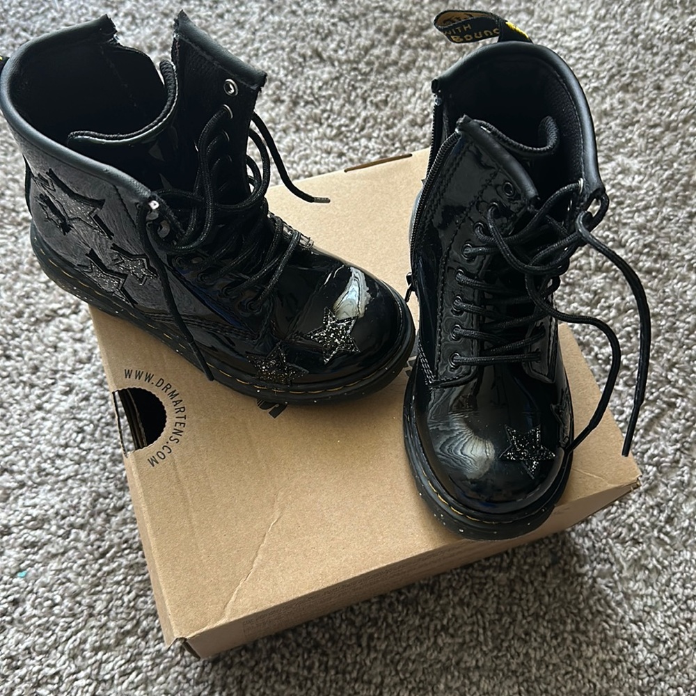 Toddler girl doc martens hardly worn